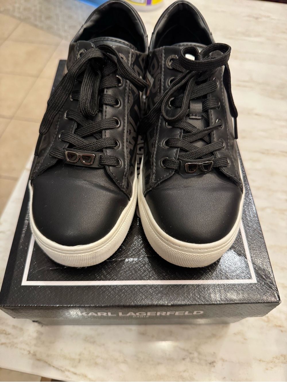 Karl Lagerfeld Black and White Karl Cat Logo Low-Top Sneakers - Picture 6 of 10